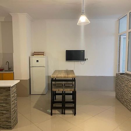 Cozy Apartment In The Center Of Batumi Bagian luar foto